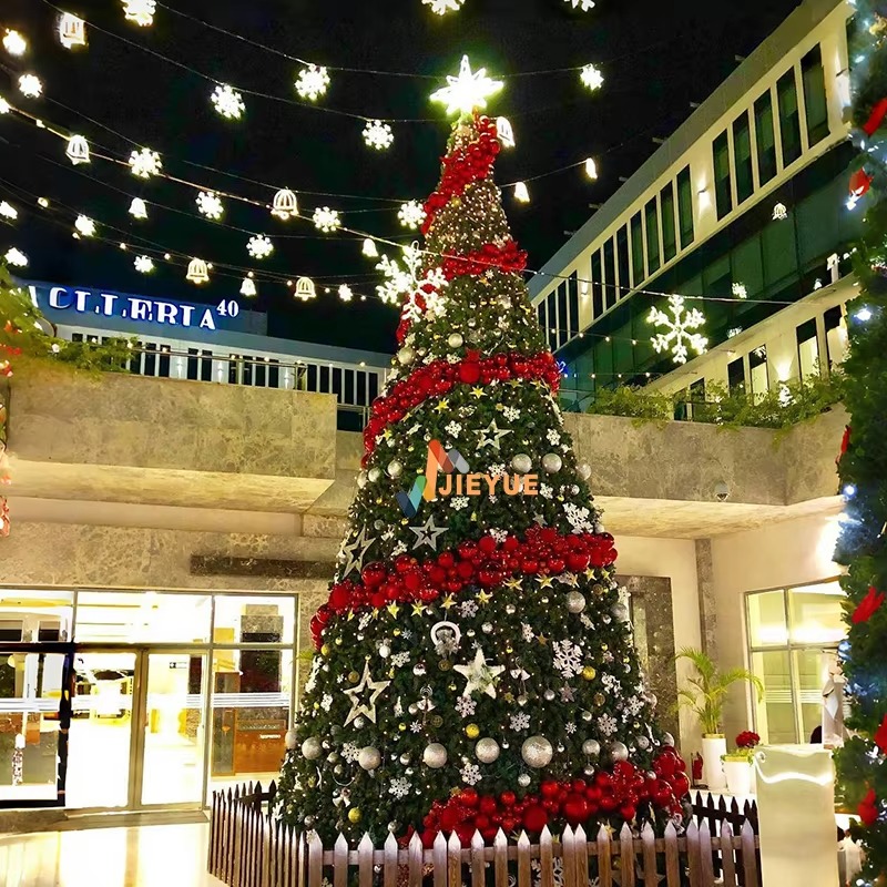 Christmas Tree Artificial - Árvores de natal artificiais ao ar